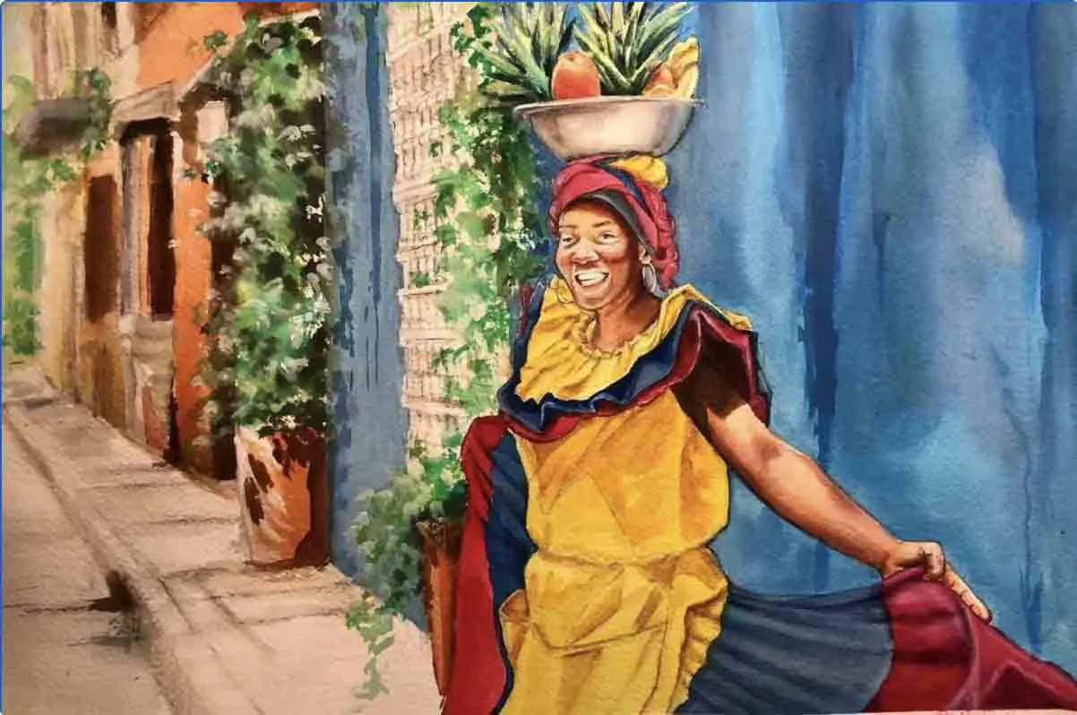 Pintura de una mujer sonriente con vestido amarillo y frutas en la cabeza en una calle colonial